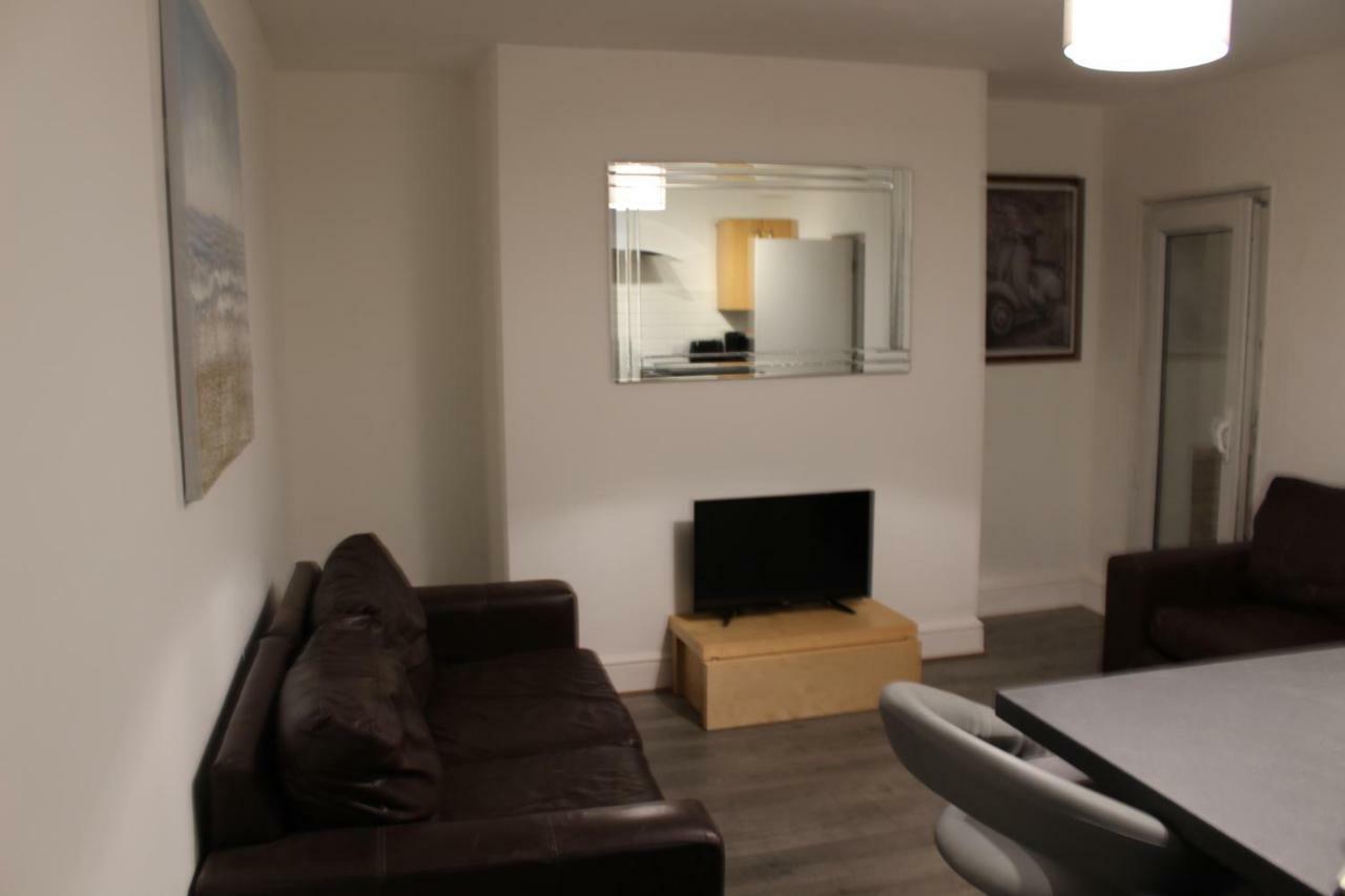 The Brighton Apartment Close To Beach Exterior photo
